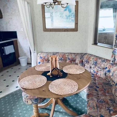 Holiday home Mobilheim U Vyrovicke Prehrady