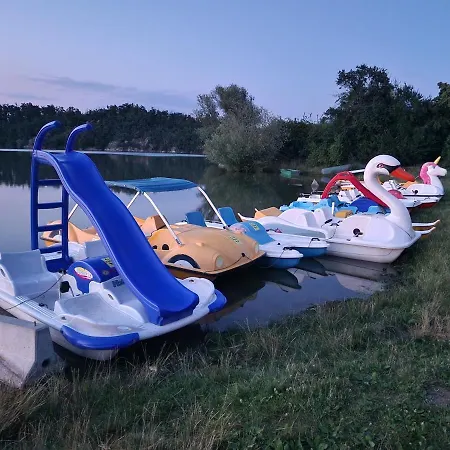 Mobilheim U Vyrovicke Prehrady Vyrovice